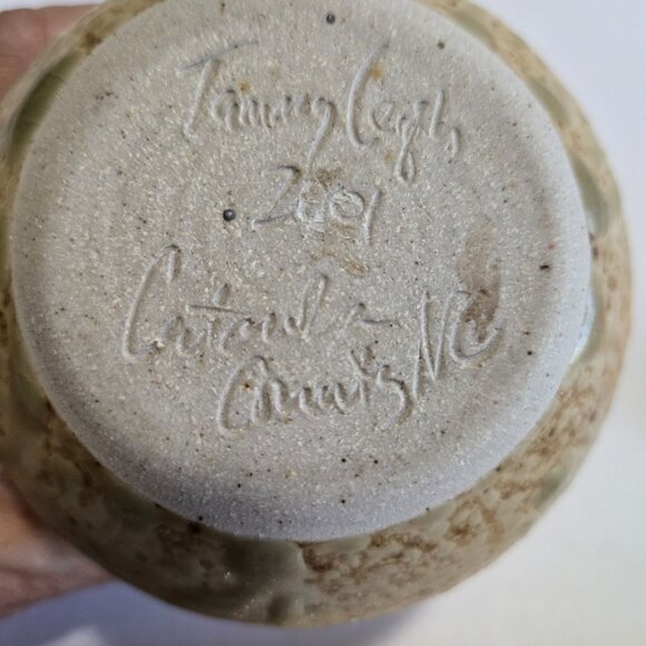 Handmade Pottery Jar - Picture 3 of 11